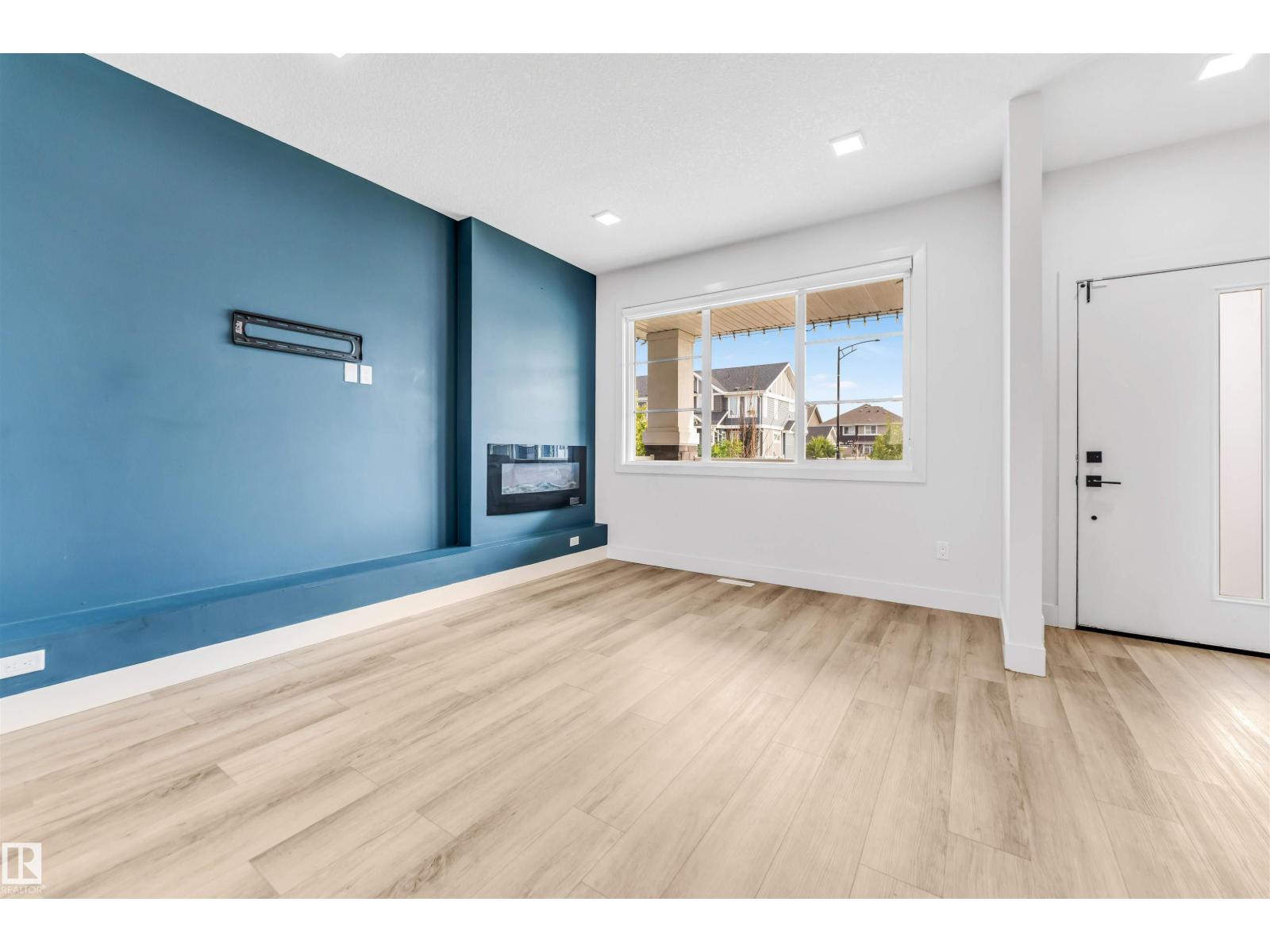 Photo 16 of 576 Glenridding Ravine Dr Sw, Edmonton AB