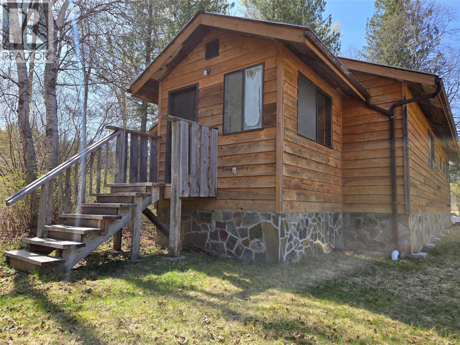 Photo 24 of 6268 Picard Road, Appledale BC