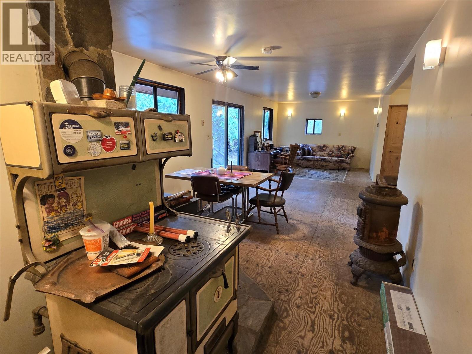 Photo 15 of 6268 Picard Road, Appledale BC