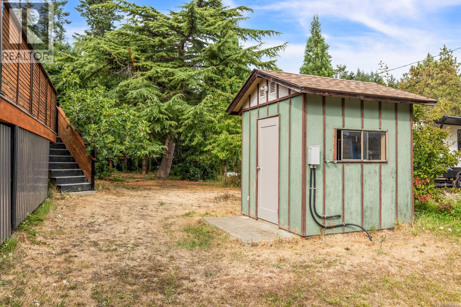 1975 Clamshell Dr, Gabriola Island