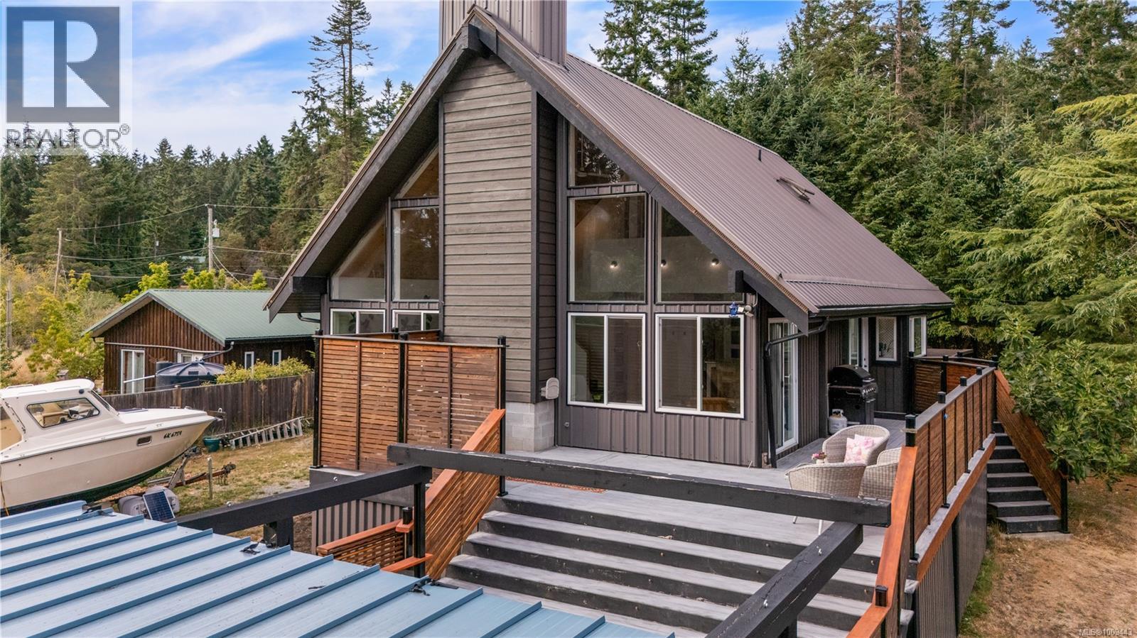 1975 Clamshell Dr, Gabriola Island