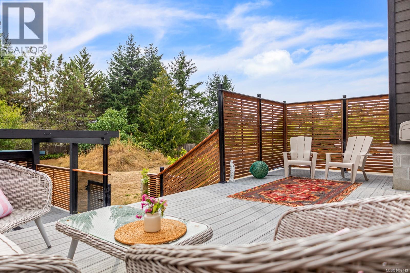 1975 Clamshell Dr, Gabriola Island
