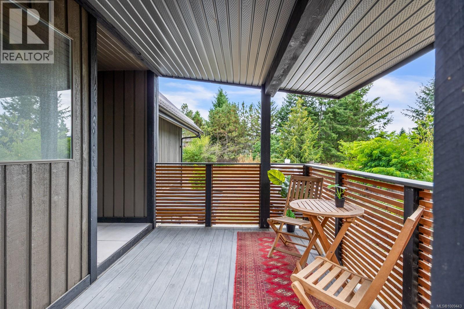 1975 Clamshell Dr, Gabriola Island