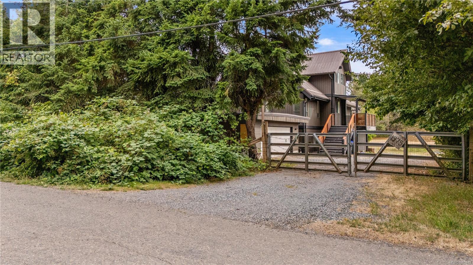 1975 Clamshell Dr, Gabriola Island