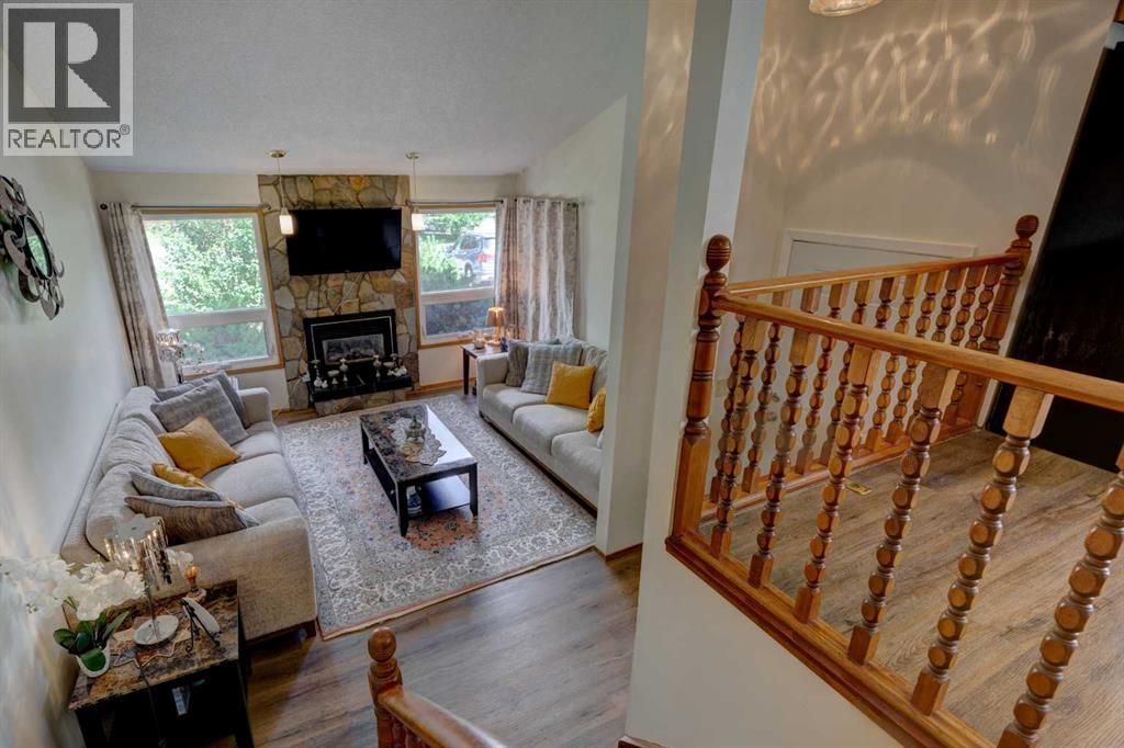 Single Family House 3 Level for Sale in  Ranchview Circle NW Ranchlands Calgary 