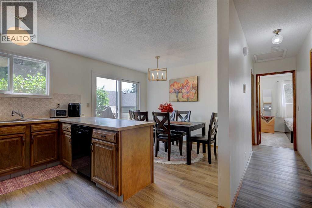 Single Family House 3 Level for Sale in  Ranchview Circle NW Ranchlands Calgary 