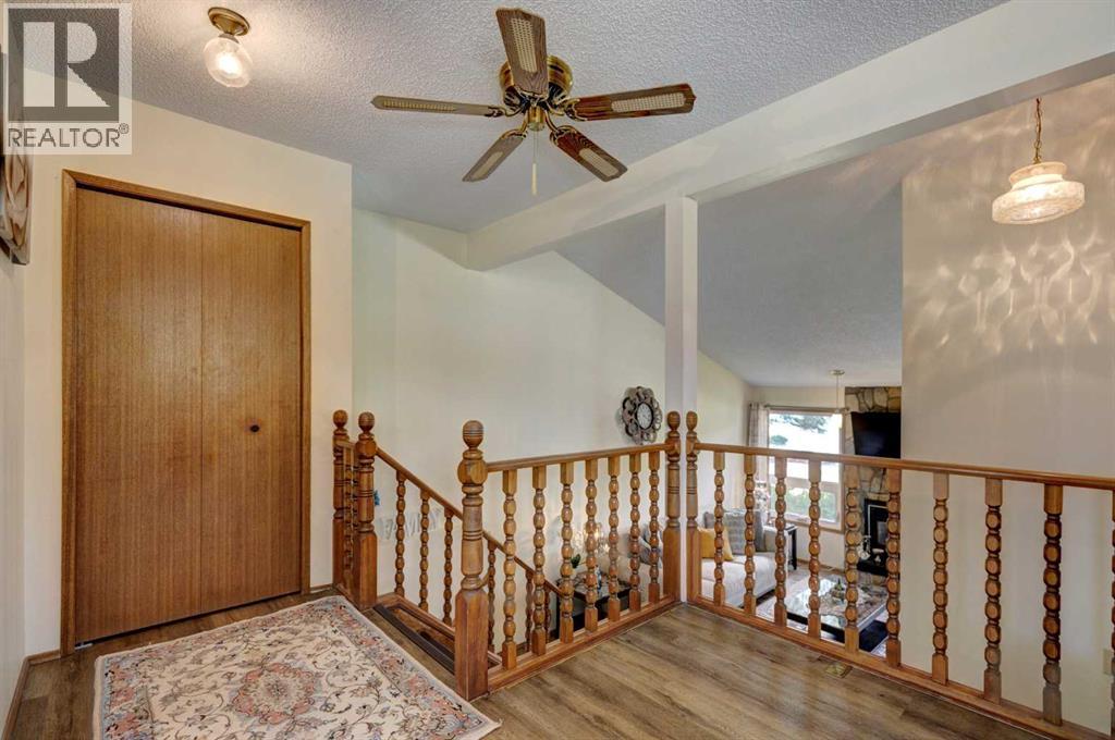 Single Family House 3 Level for Sale in  Ranchview Circle NW Ranchlands Calgary 