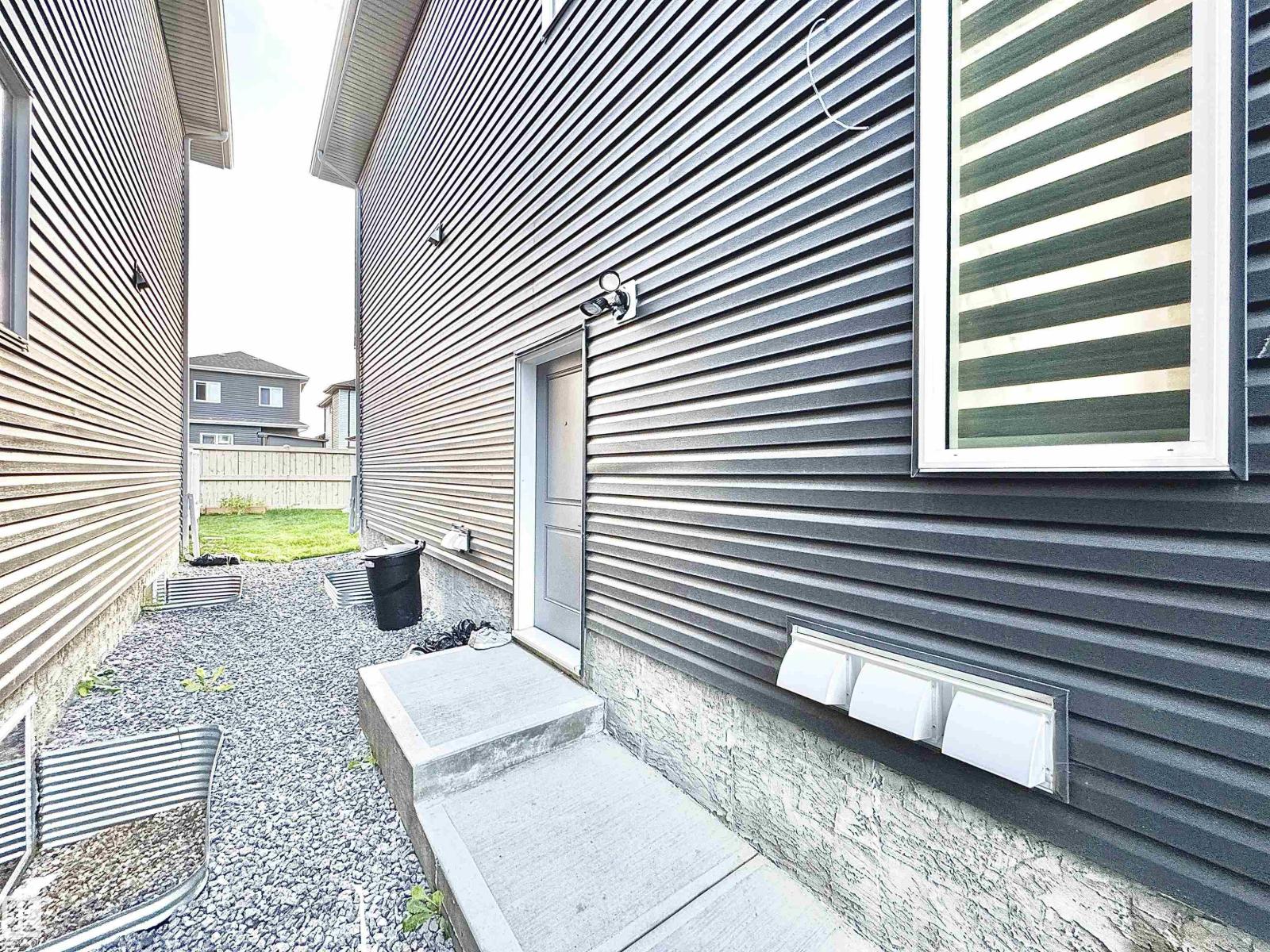 Photo 66 of 1836 22 St Nw, Edmonton AB
