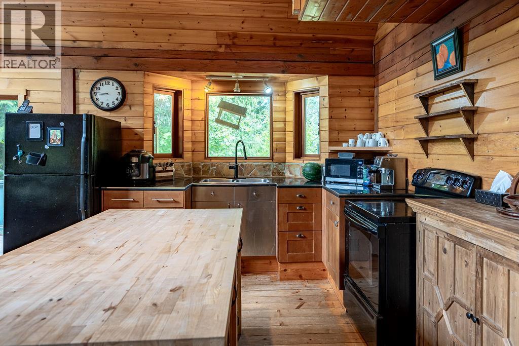 2987 SLOCAN VALLEY ROAD W ROAD - 17