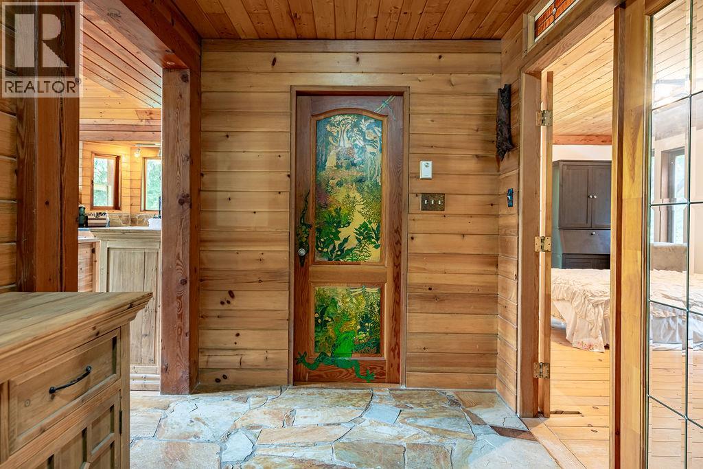 2987 SLOCAN VALLEY ROAD W ROAD - 25