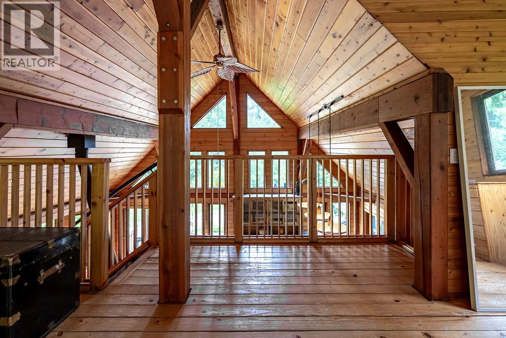 2987 SLOCAN VALLEY ROAD W ROAD - 35