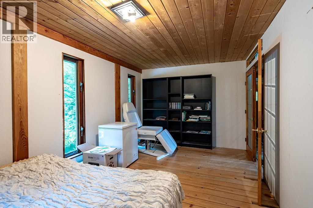 2987 SLOCAN VALLEY ROAD W ROAD - 20