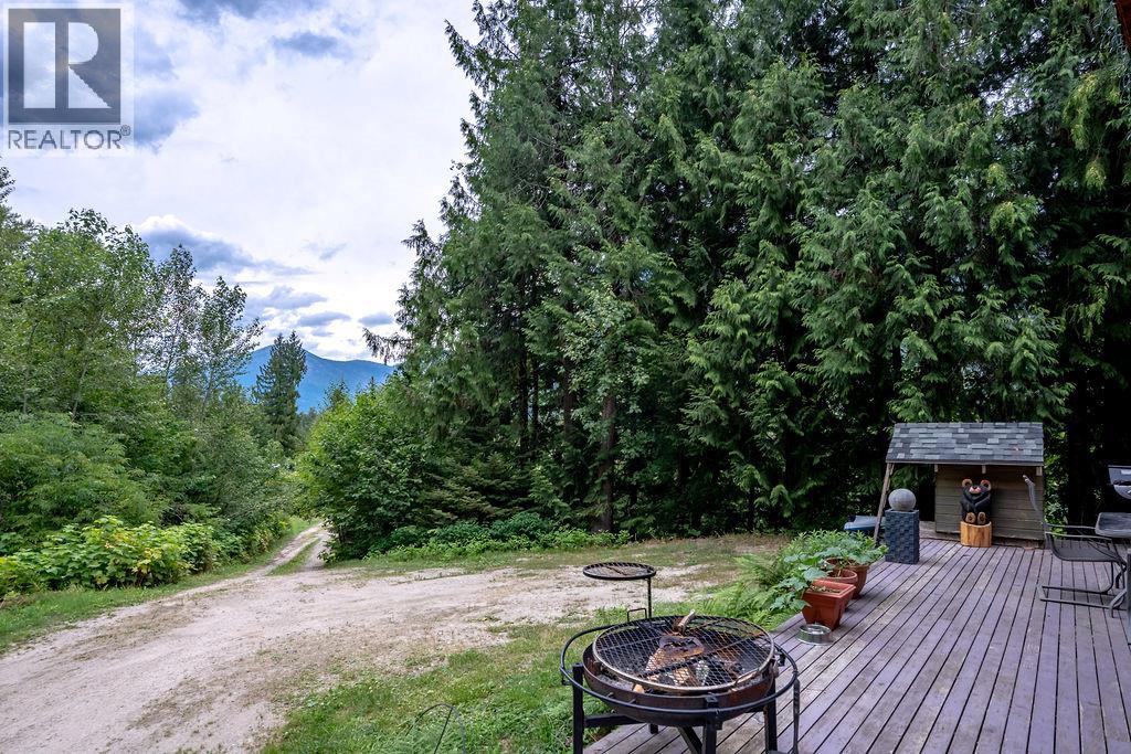 2987 SLOCAN VALLEY ROAD W ROAD - 43