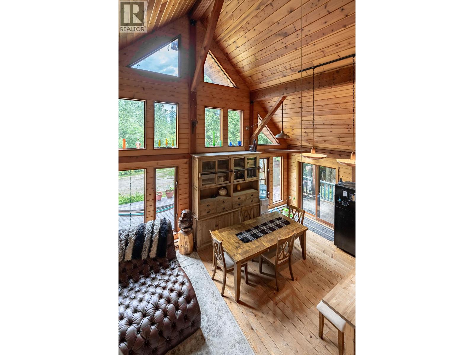 2987 SLOCAN VALLEY ROAD W ROAD - 38