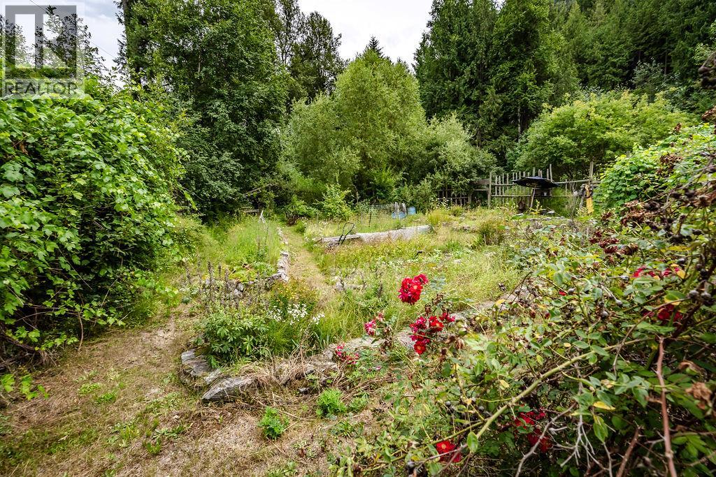 2987 SLOCAN VALLEY ROAD W ROAD - 45