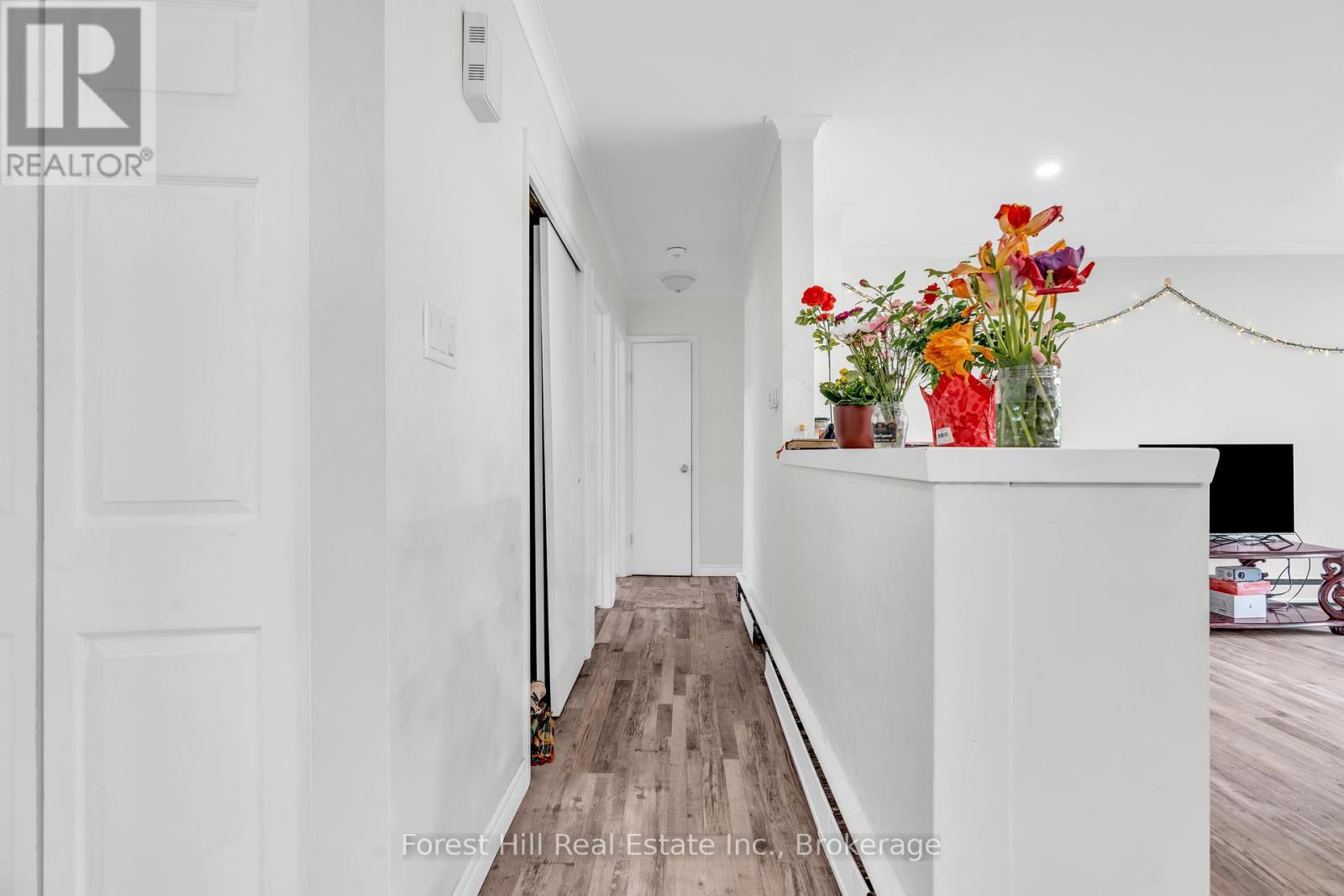 Photo 7 of 110 Stonybrook Drive, Kitchener ON