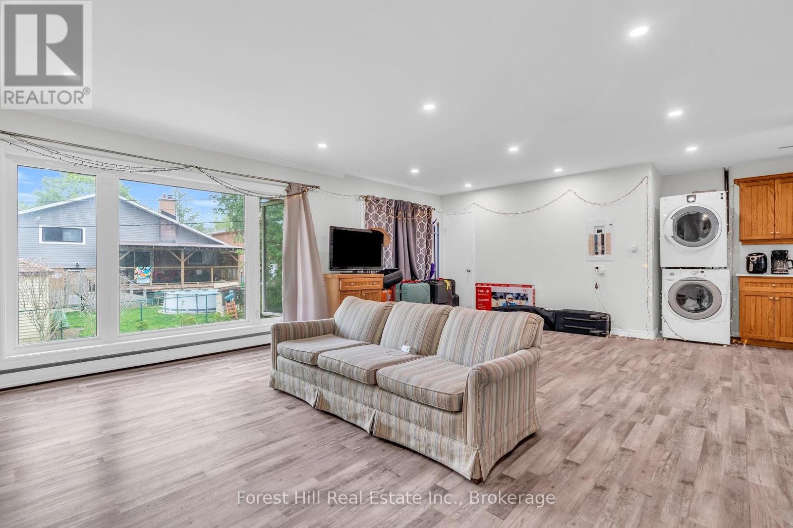 Photo 20 of 110 Stonybrook Drive, Kitchener ON