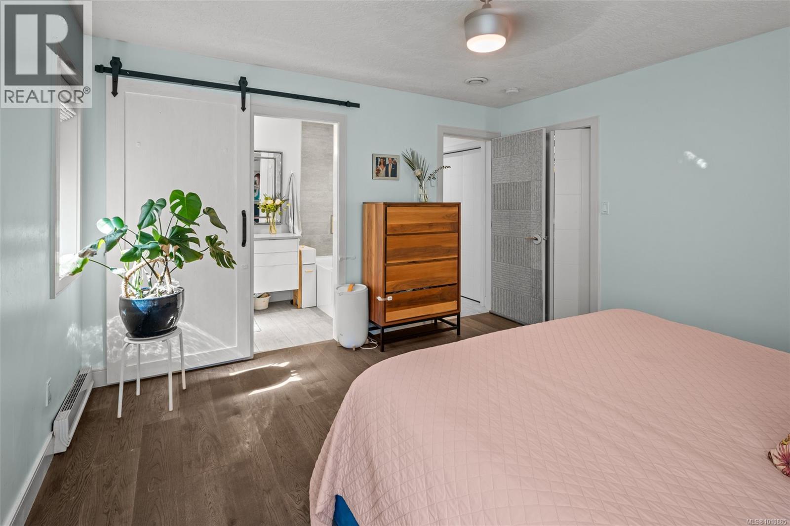 Photo 10 of 4007 Malton Ave, Saanich BC