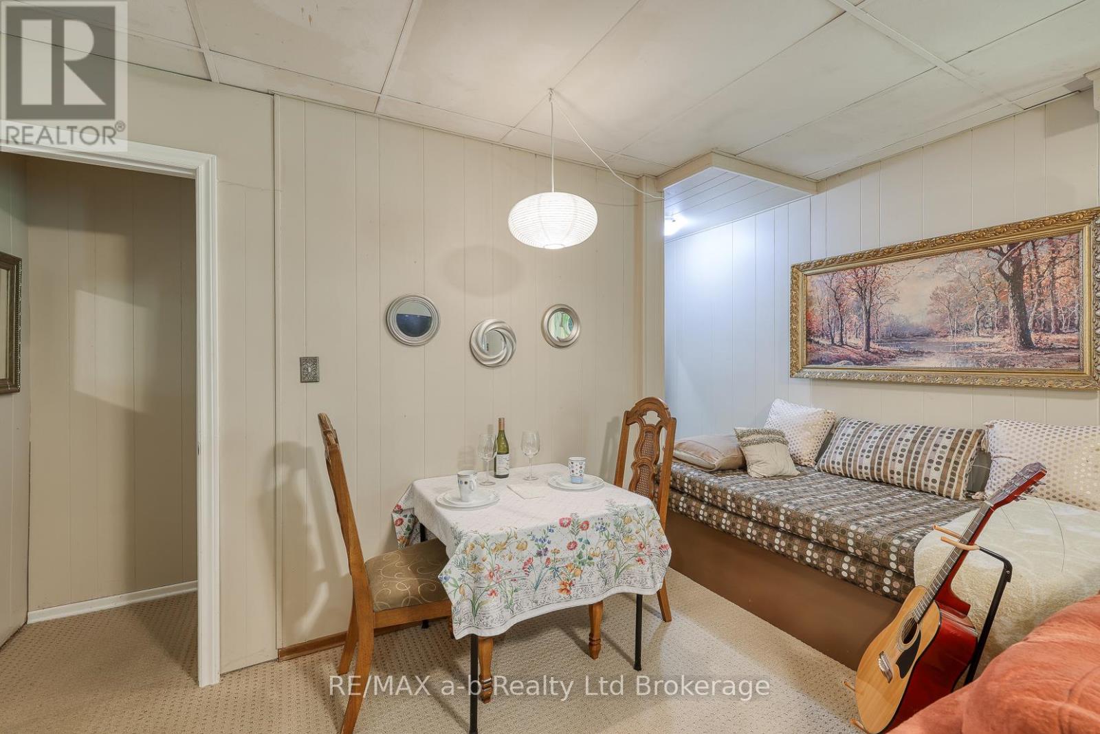 Photo 13 of 543 Highland Drive, Woodstock ON