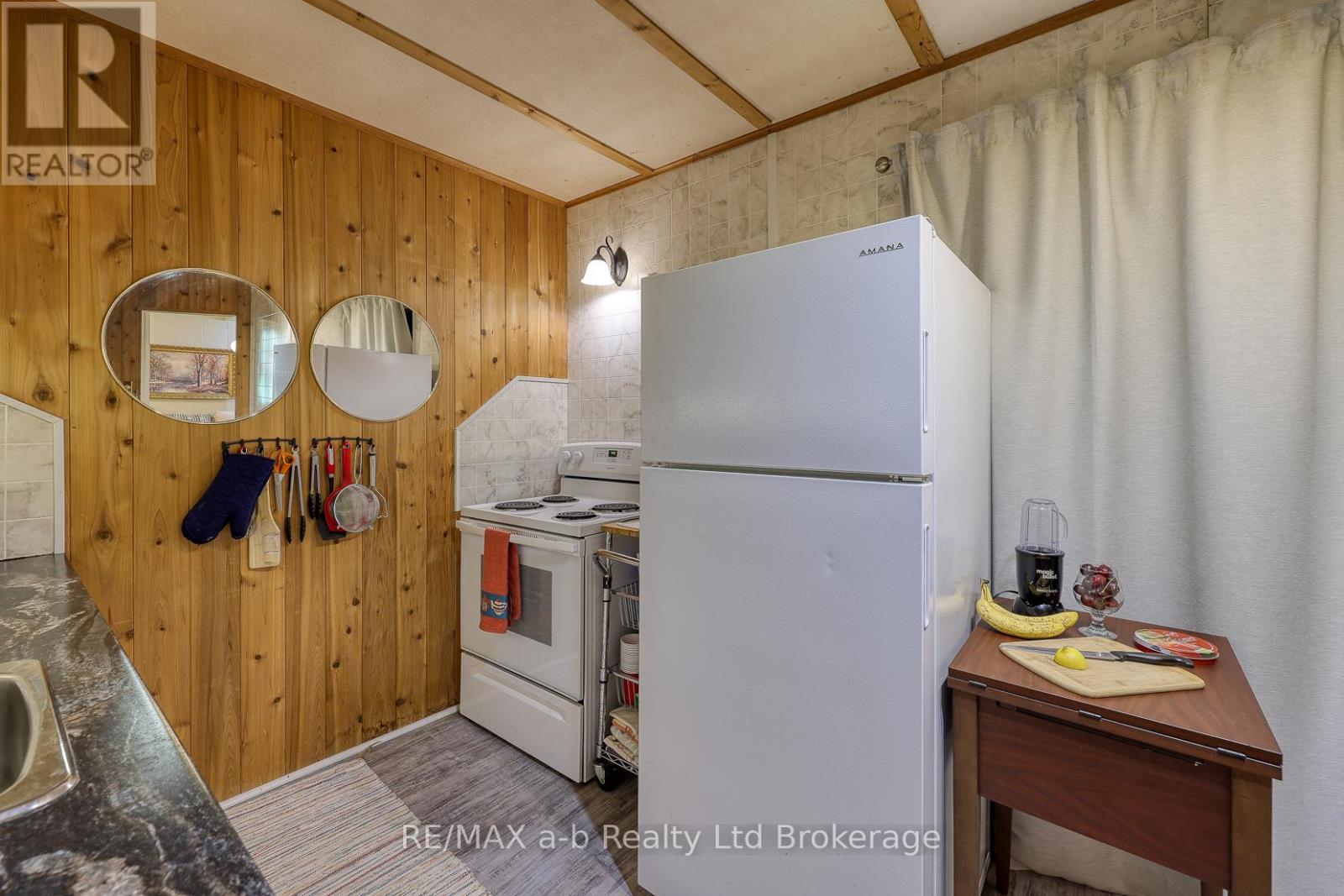 Photo 31 of 543 Highland Drive, Woodstock ON