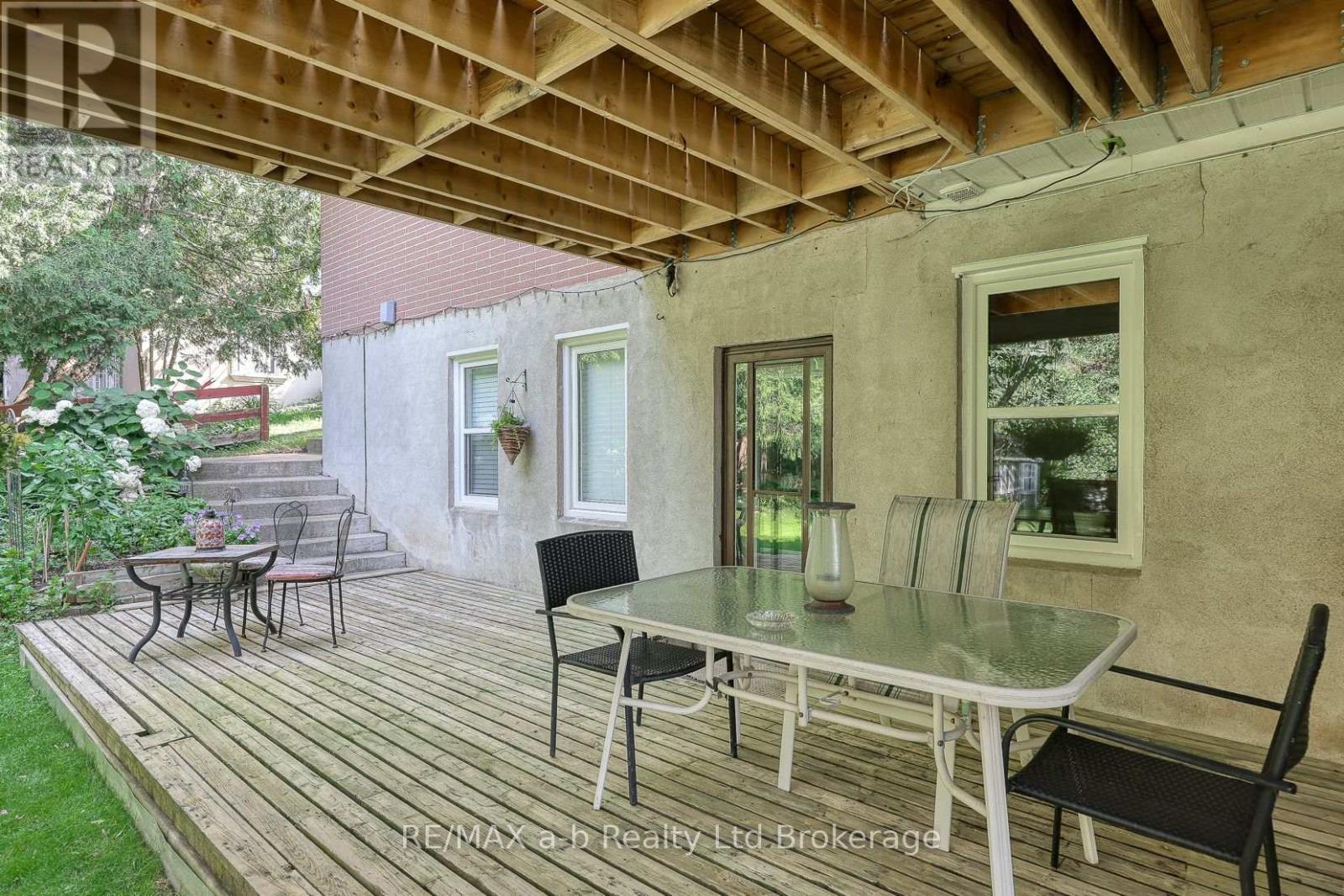 Photo 3 of 543 Highland Drive, Woodstock ON