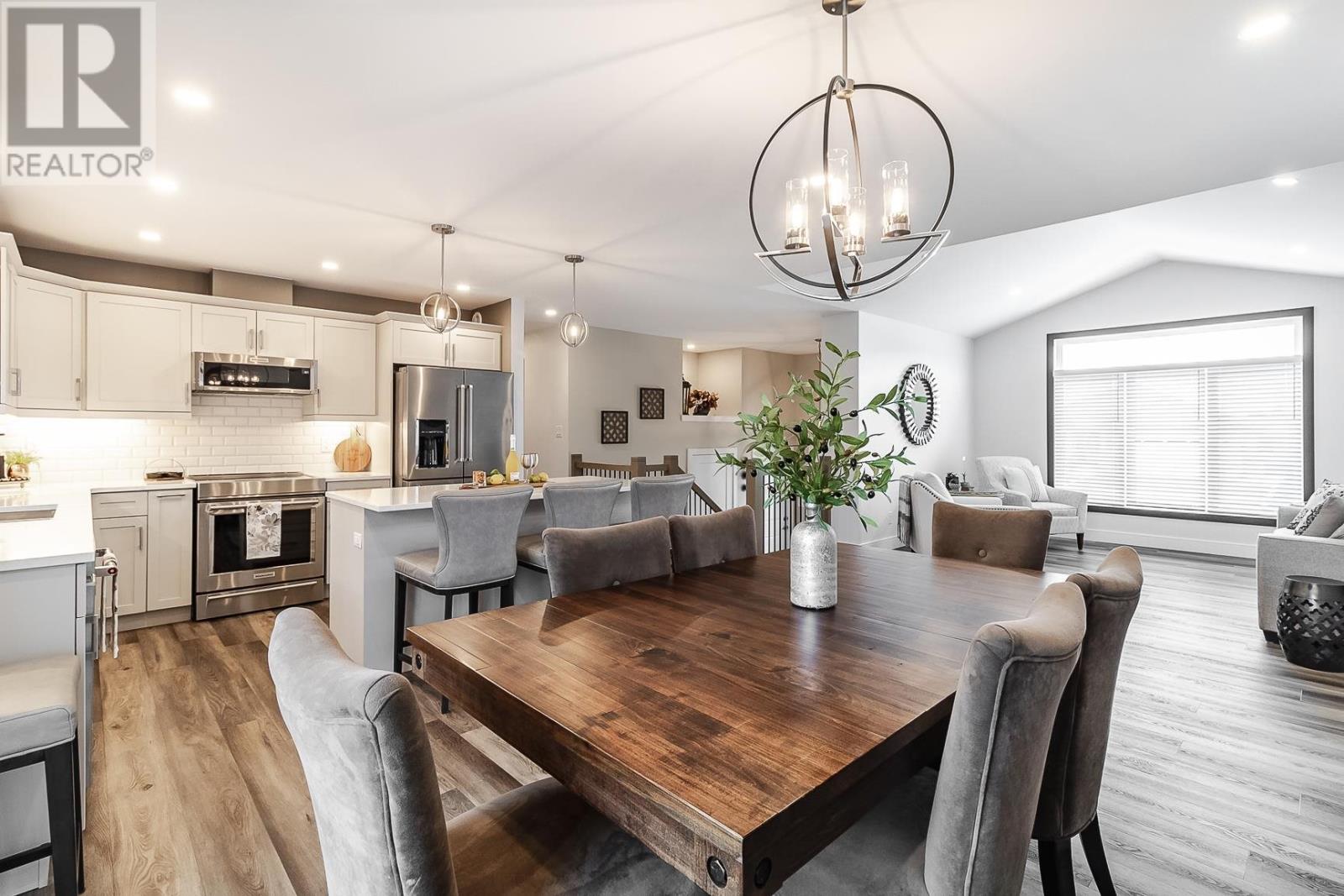 Photo 28 of 107 Chatfield Dr, Sault Ste Marie ON