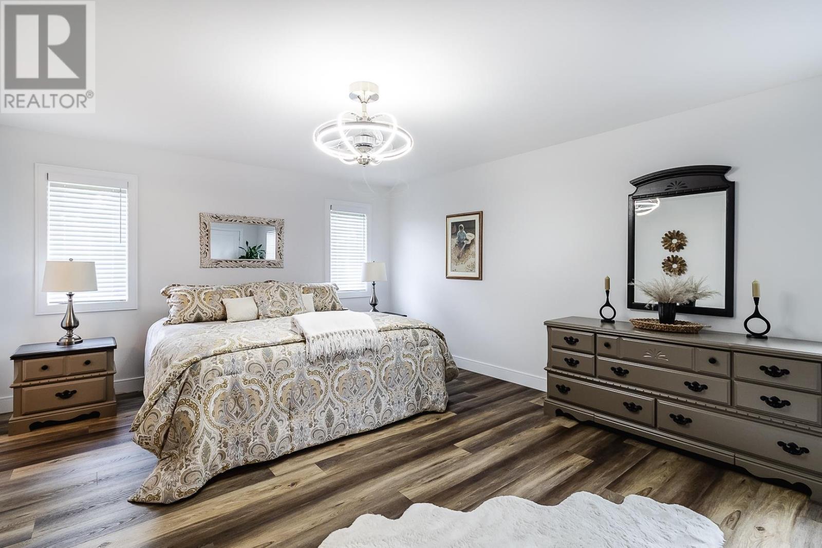 Photo 5 of 107 Chatfield Dr, Sault Ste Marie ON
