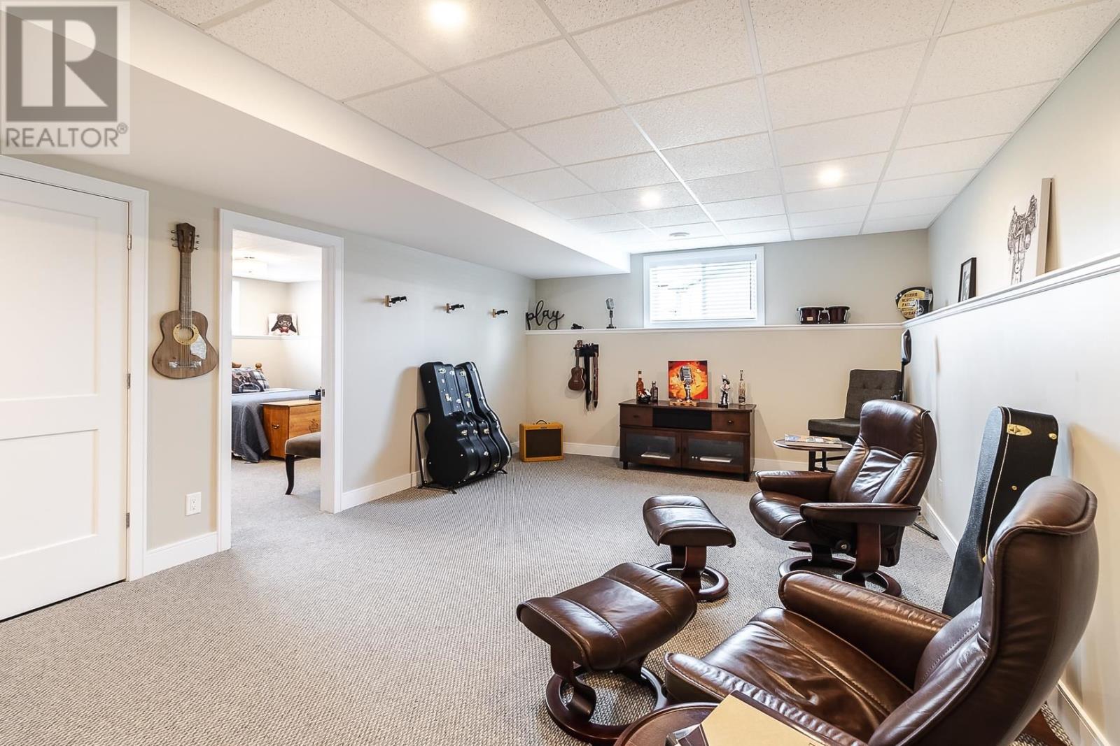 Photo 31 of 107 Chatfield Dr, Sault Ste Marie ON