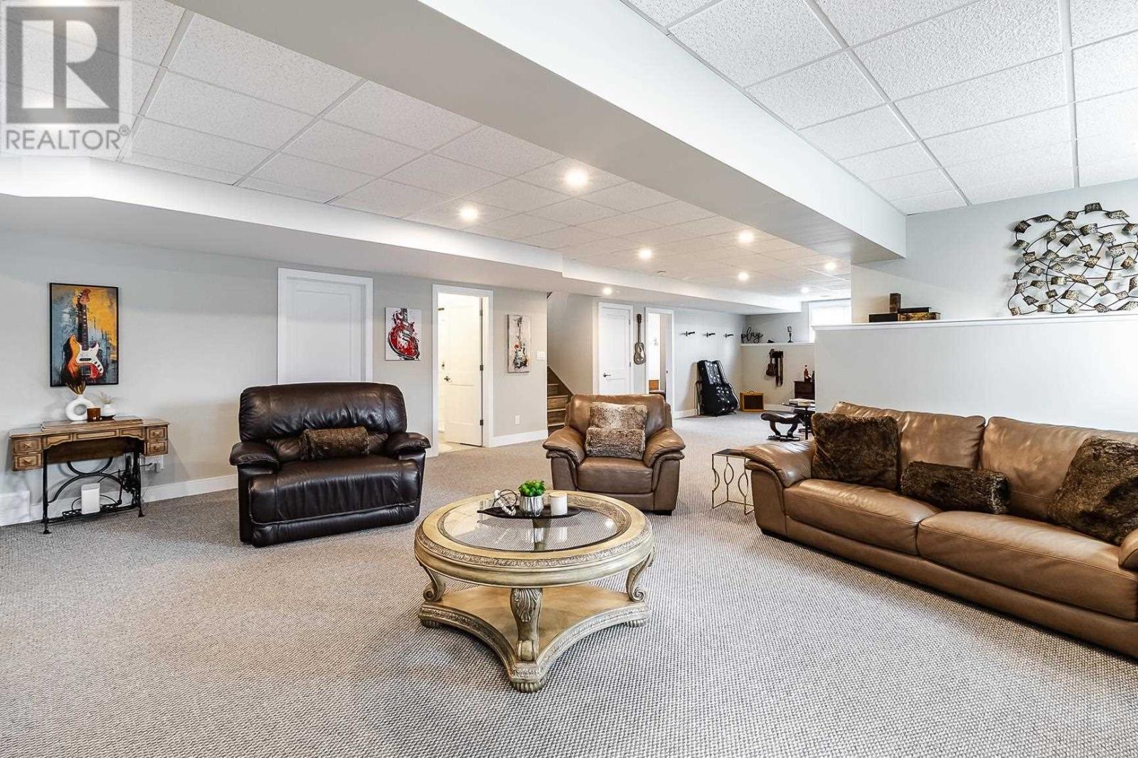 Photo 16 of 107 Chatfield Dr, Sault Ste Marie ON