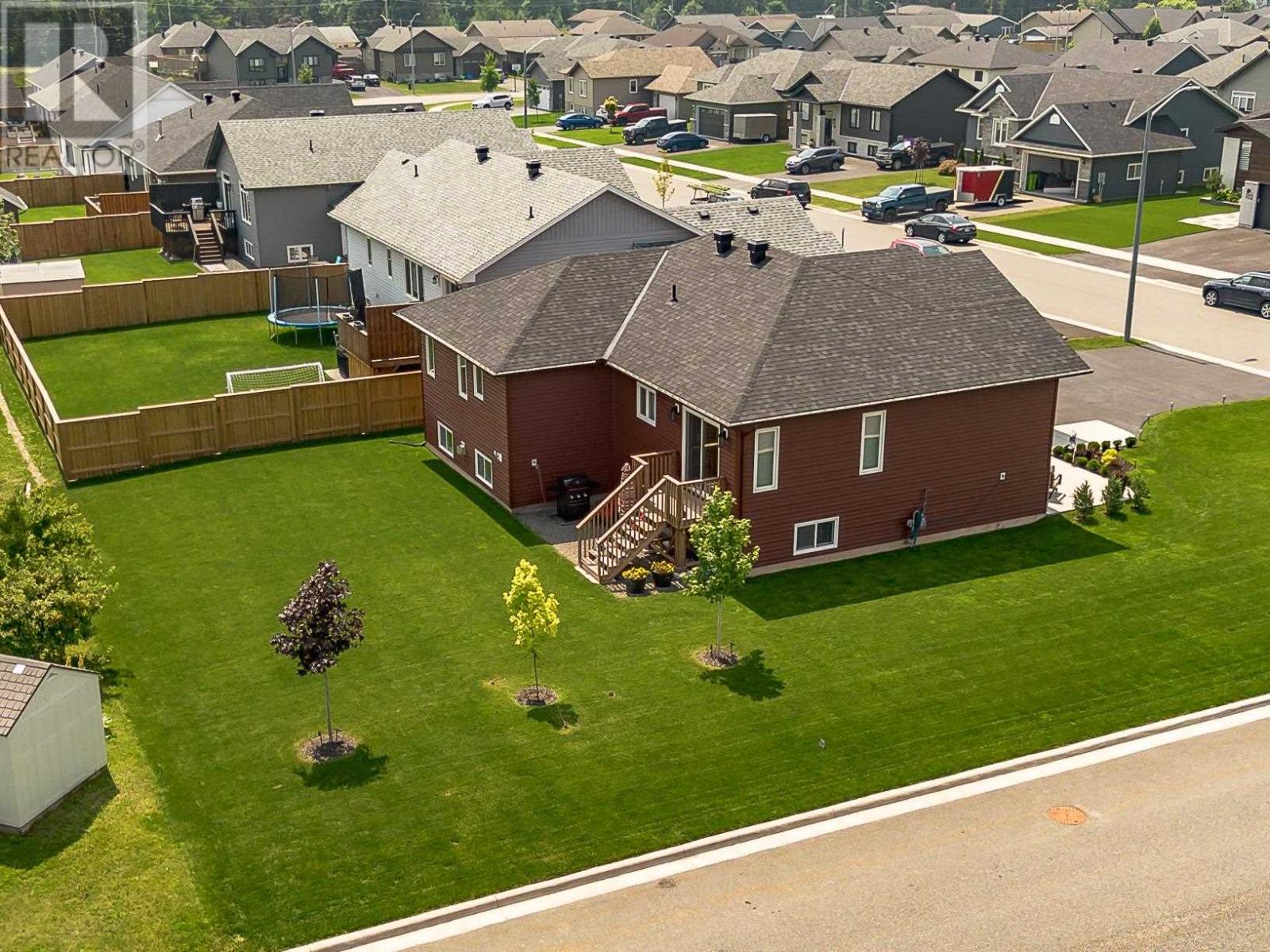 Photo 27 of 107 Chatfield Dr, Sault Ste Marie ON