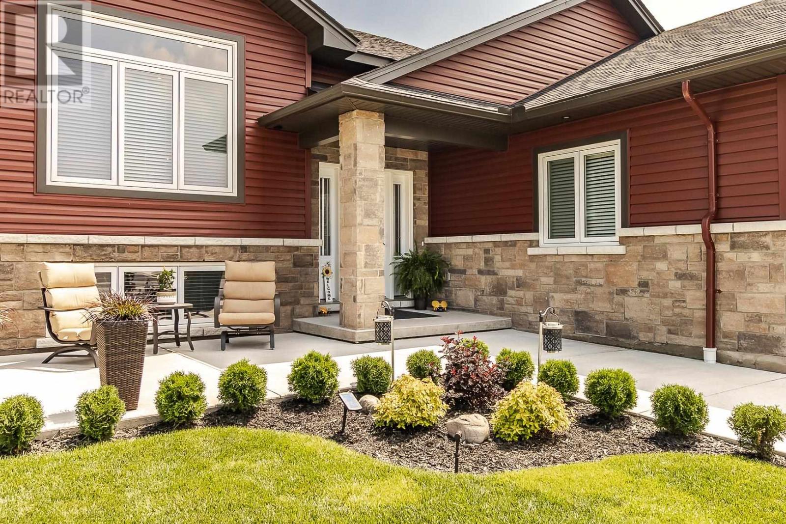 Photo 1 of 107 Chatfield Dr, Sault Ste Marie ON