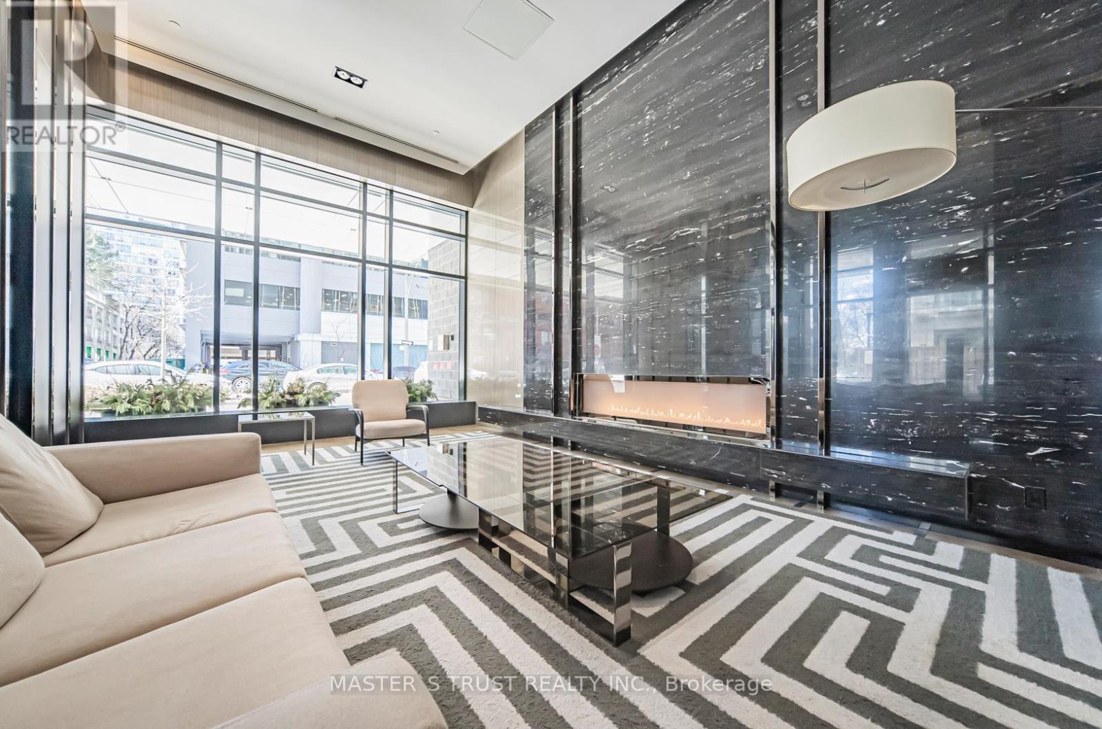 Photo 1 of 801 89 Dunfield Avenue, Toronto ON