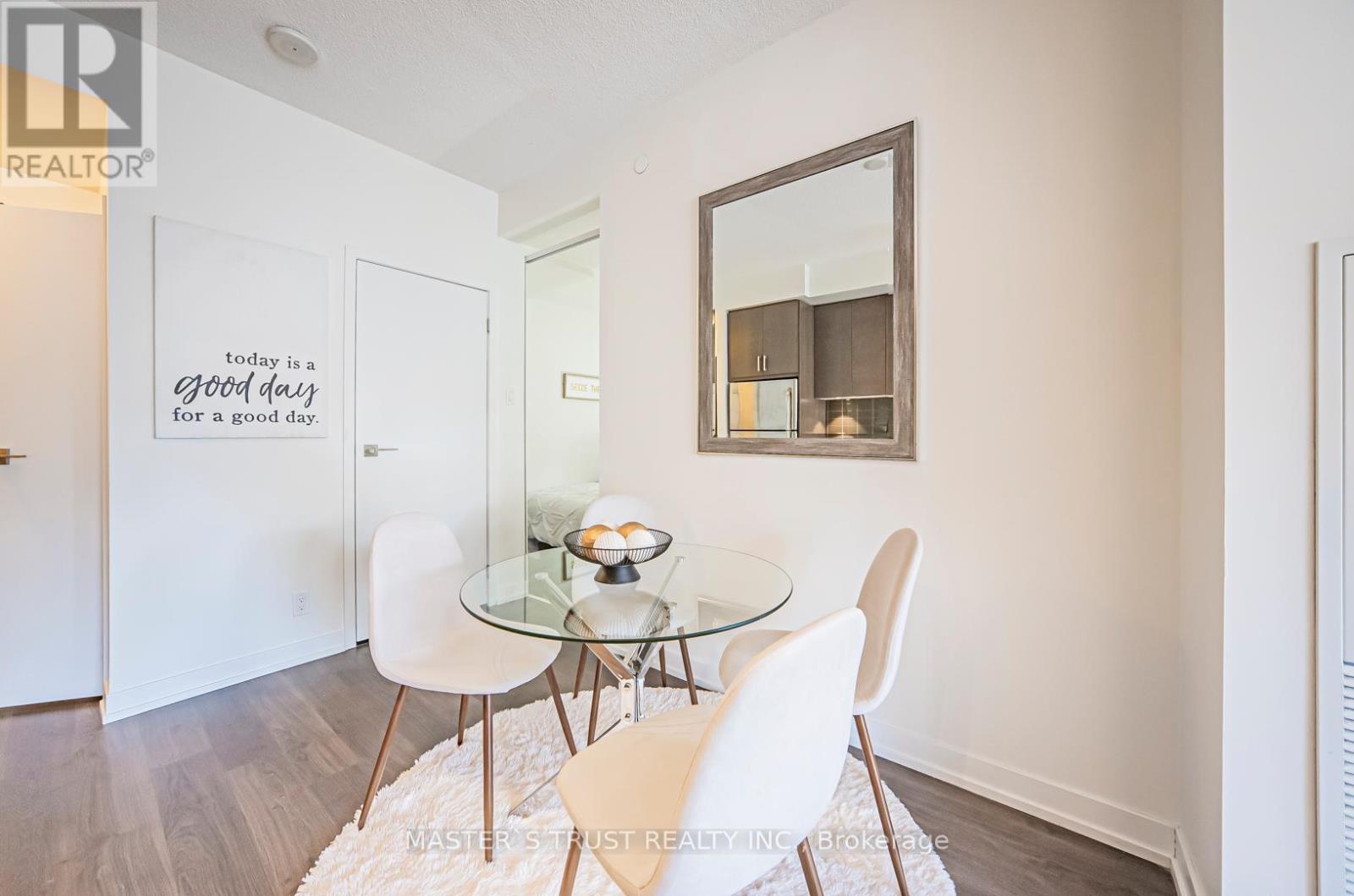 Photo 21 of 801 89 Dunfield Avenue, Toronto ON