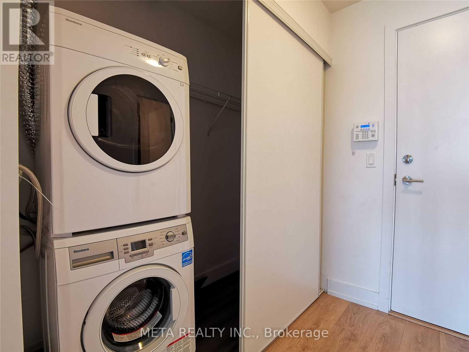 Photo 9 of 208 150 Fairview Mall Drive, Toronto ON