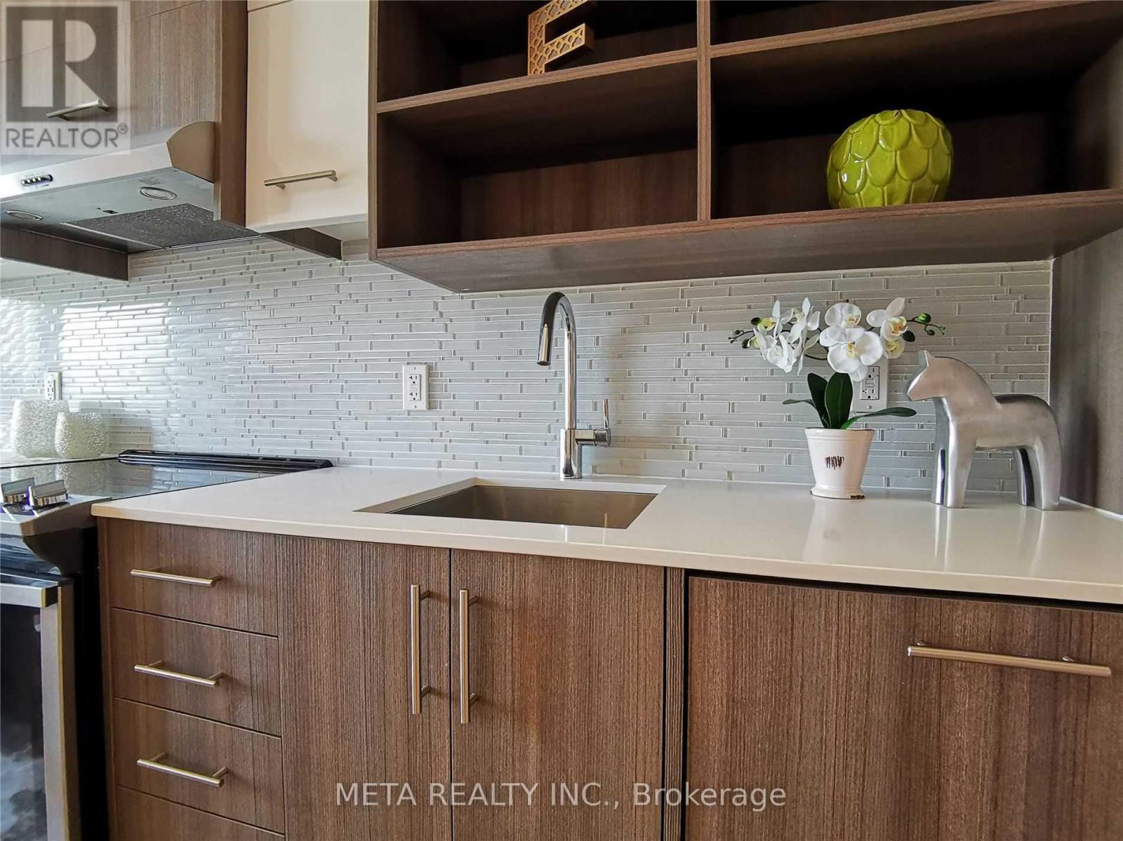 Photo 6 of 208 150 Fairview Mall Drive, Toronto ON