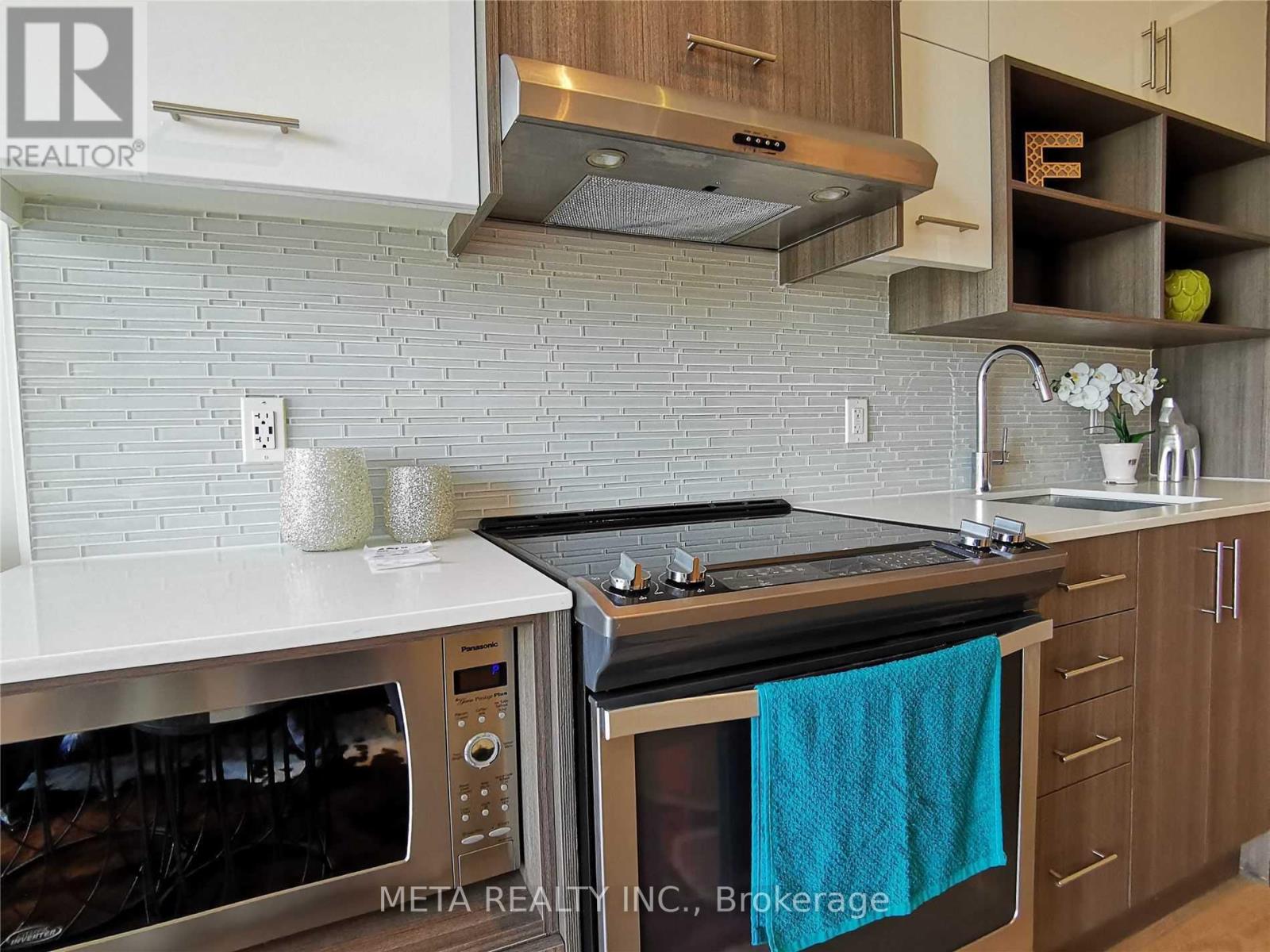 Photo 17 of 208 150 Fairview Mall Drive, Toronto ON