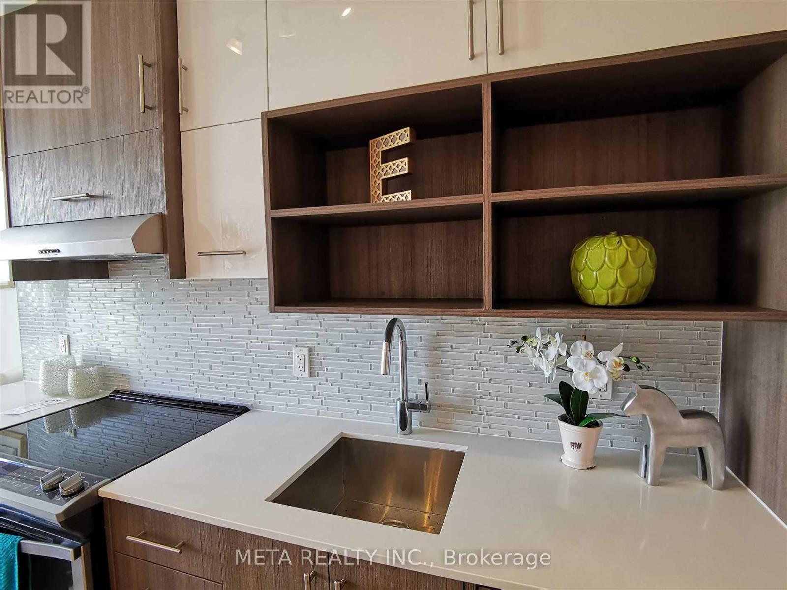 Photo 15 of 208 150 Fairview Mall Drive, Toronto ON