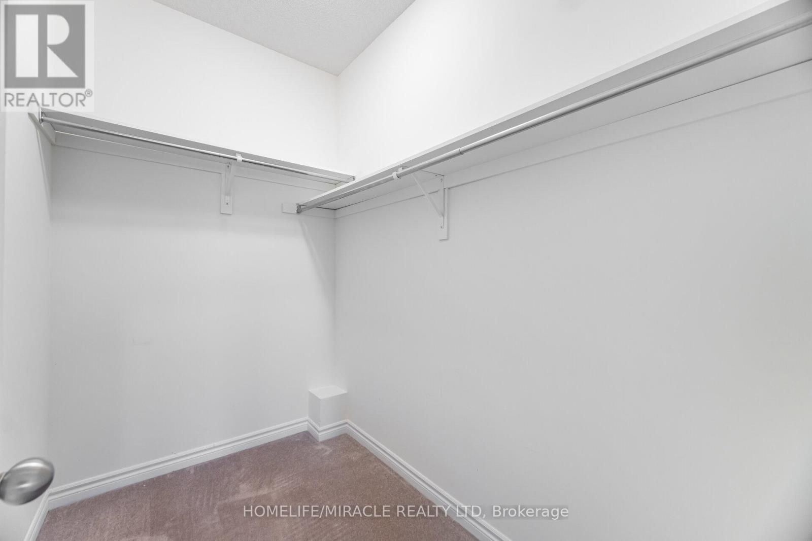 Photo 39 of 10 Van Wart Street, Whitby ON