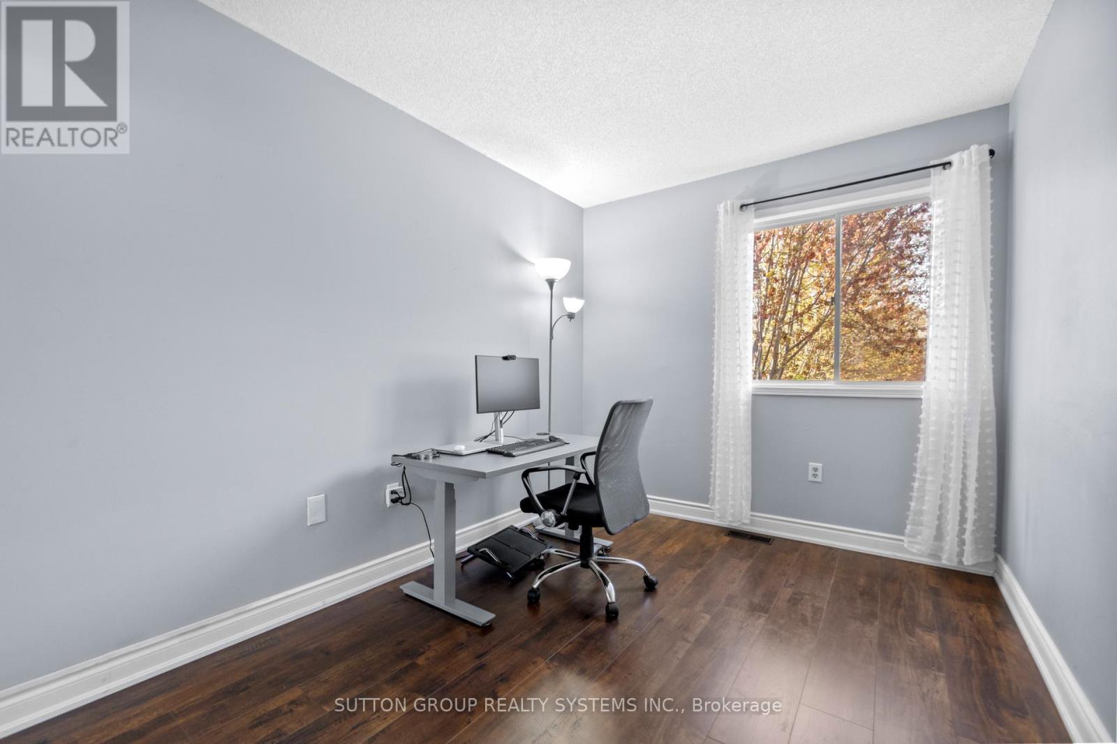Photo 29 of 33 1995 Pine Grove Avenue, Pickering ON