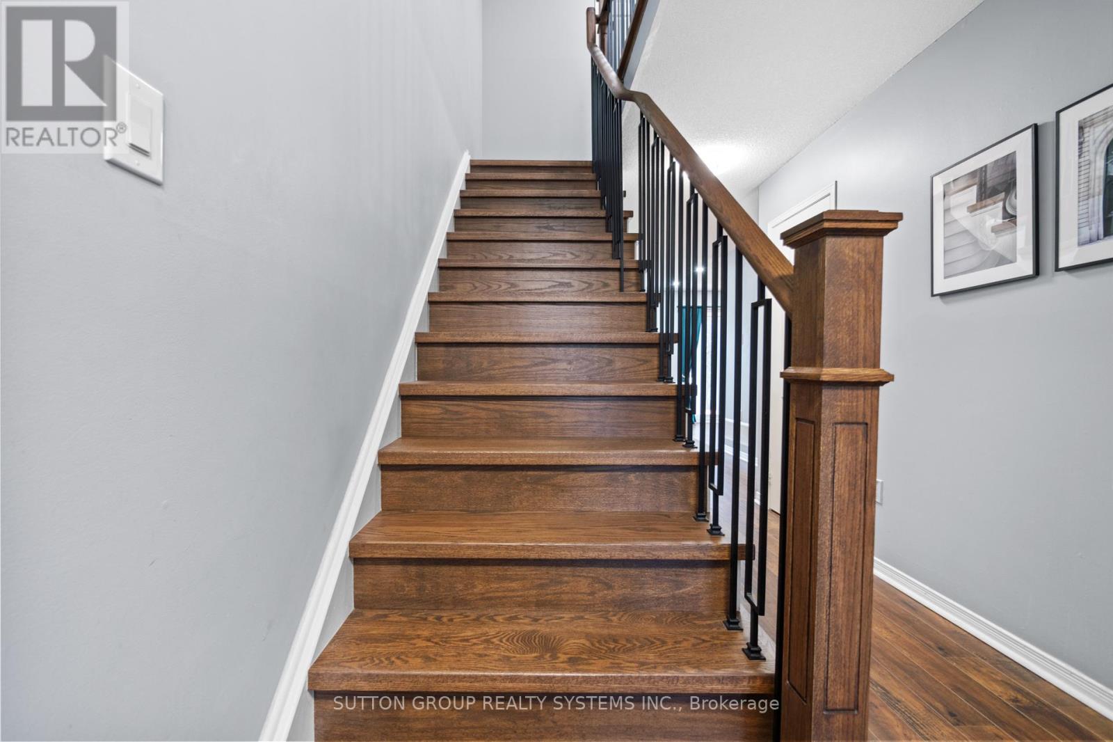 Photo 22 of 33 1995 Pine Grove Avenue, Pickering ON