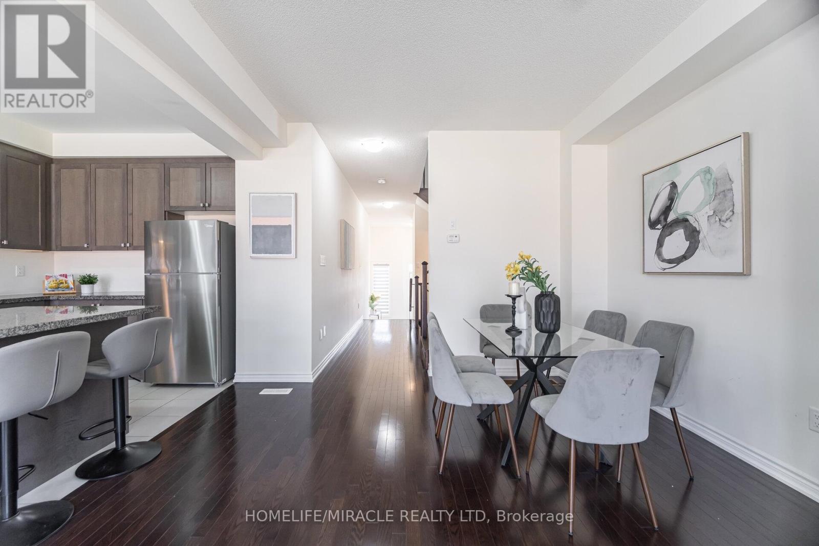 Photo 11 of 10 Van Wart Street, Whitby ON
