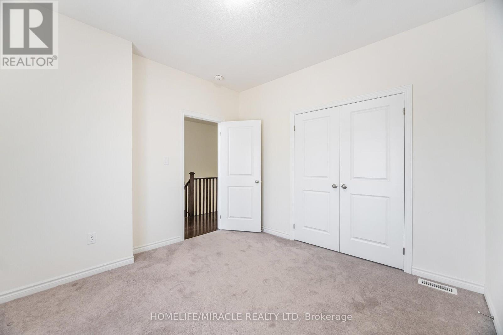 Photo 28 of 10 Van Wart Street, Whitby ON