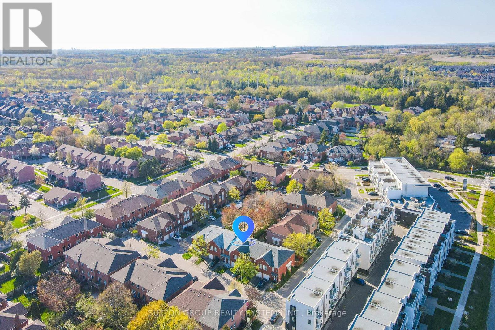 Photo 48 of 33 1995 Pine Grove Avenue, Pickering ON
