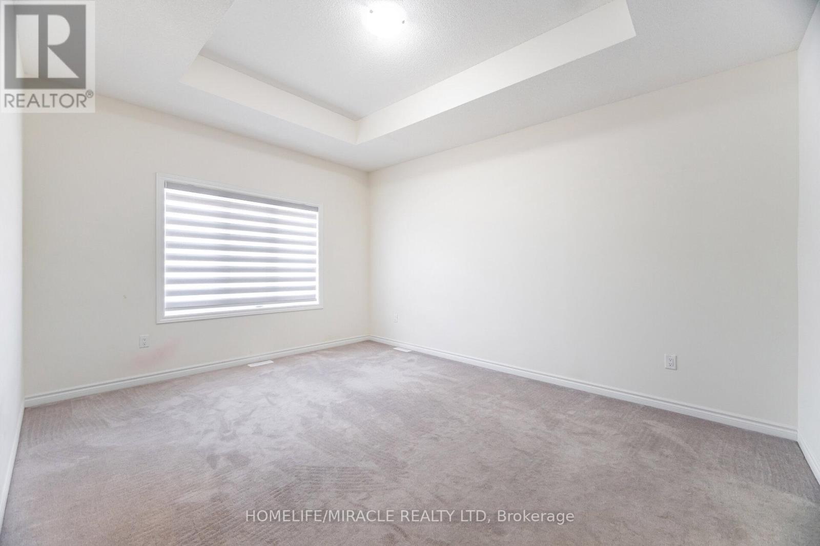 Photo 26 of 10 Van Wart Street, Whitby ON