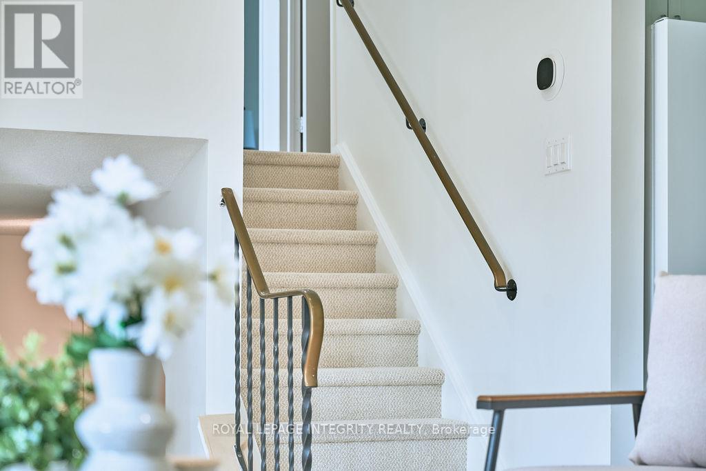 Photo 28 of 77 Seabrooke Drive, Ottawa ON