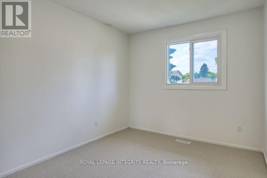 Photo 37 of 77 Seabrooke Drive, Ottawa ON