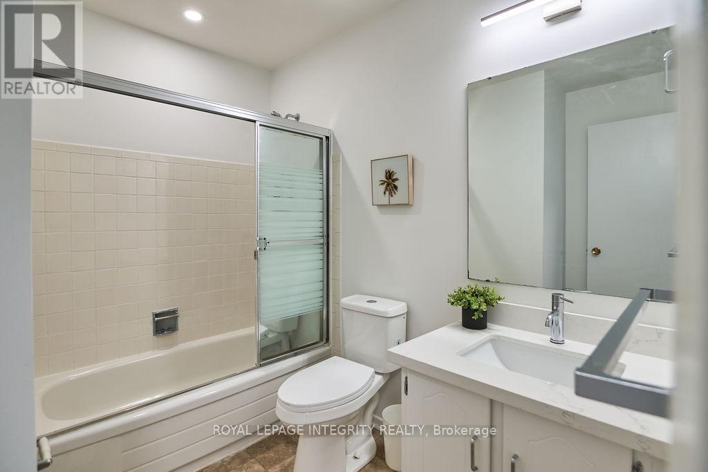 Photo 39 of 77 Seabrooke Drive, Ottawa ON