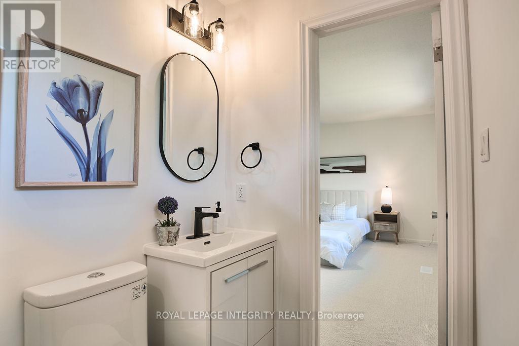 Photo 34 of 77 Seabrooke Drive, Ottawa ON
