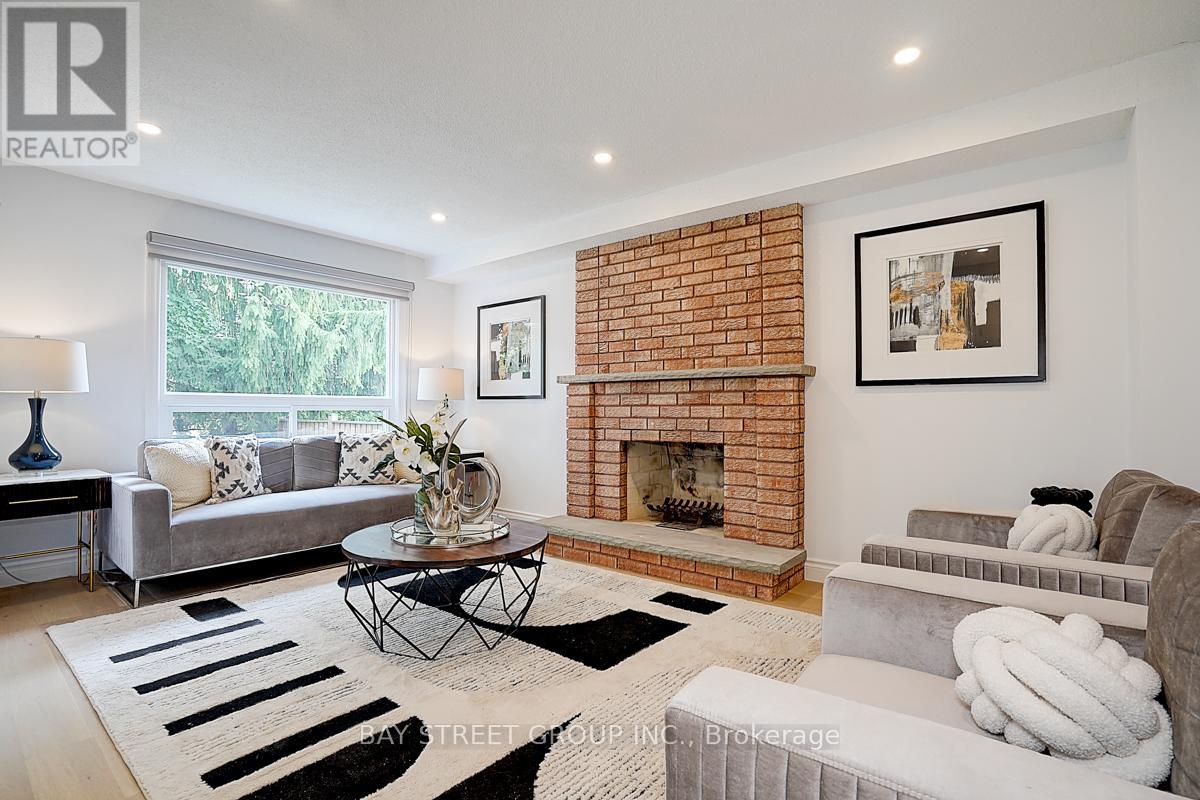 Photo 42 of 67 Kyla Crescent, Markham ON