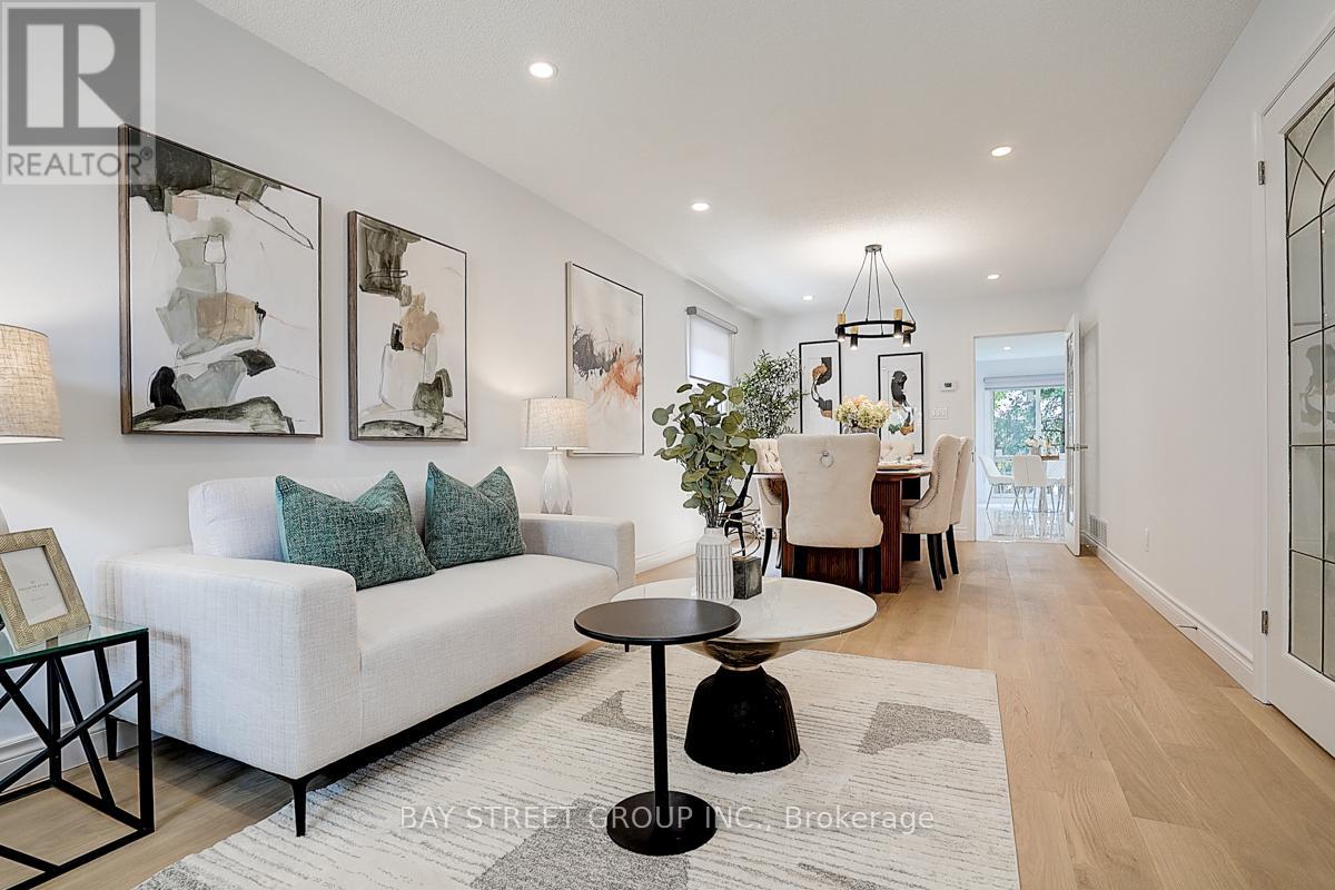 Photo 13 of 67 Kyla Crescent, Markham ON